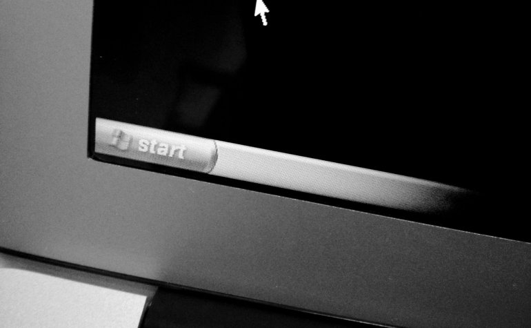 Get Windows 7 snap window resizing in XP